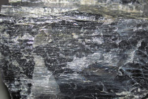 Labradorite pietra grezza - Significati ed effetti